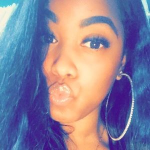 Meet The Posher, Lisa!